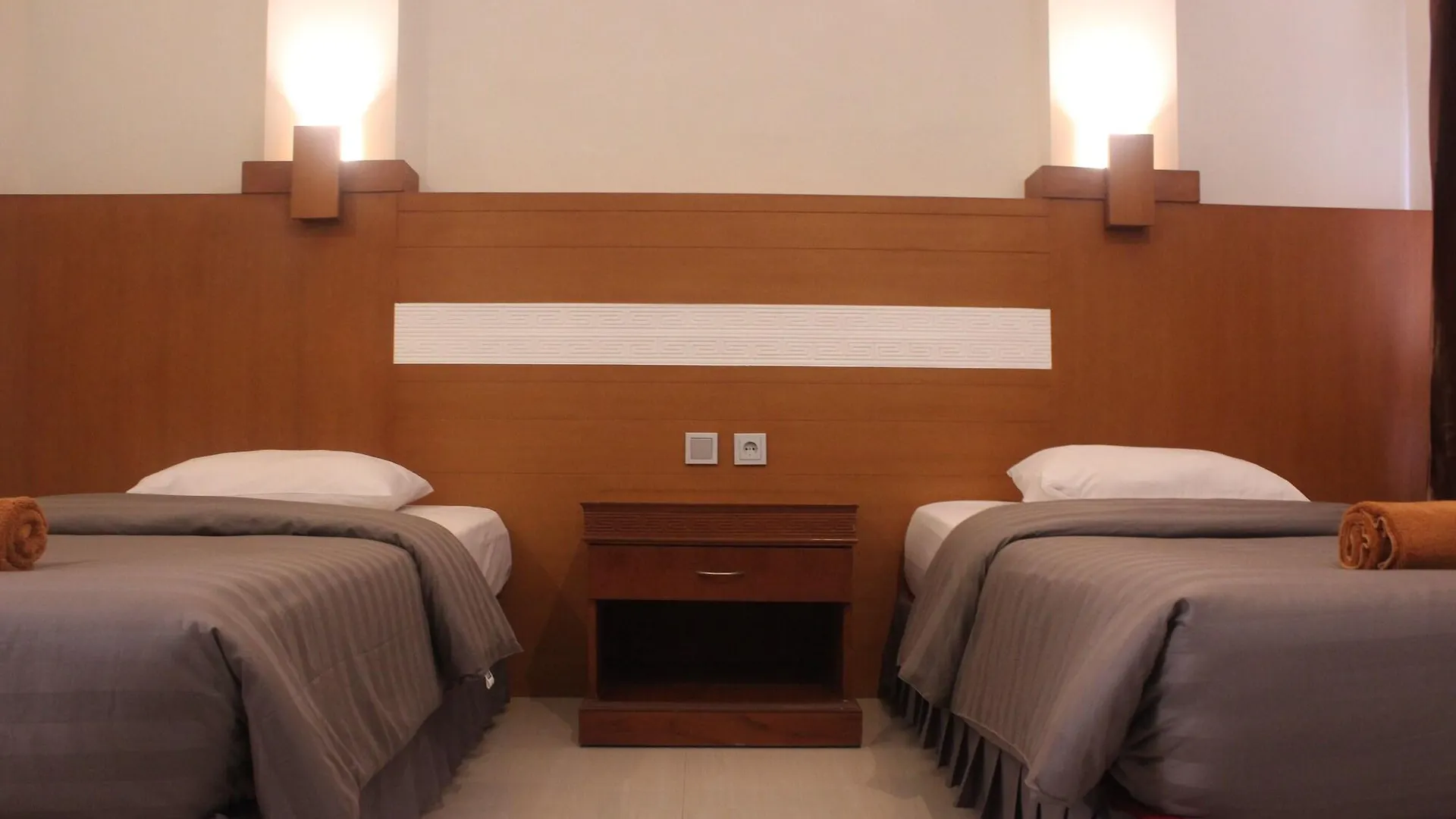 *** فندق Jesens Inn II كوتا إندونيسيا