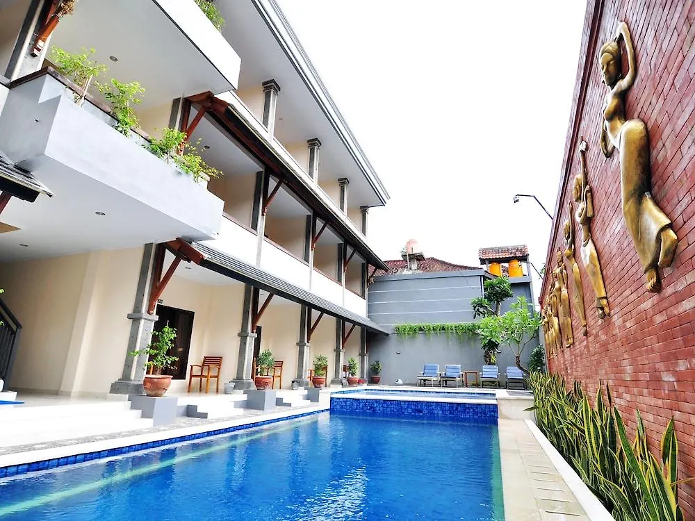 Jesens Inn II كوتا فندق