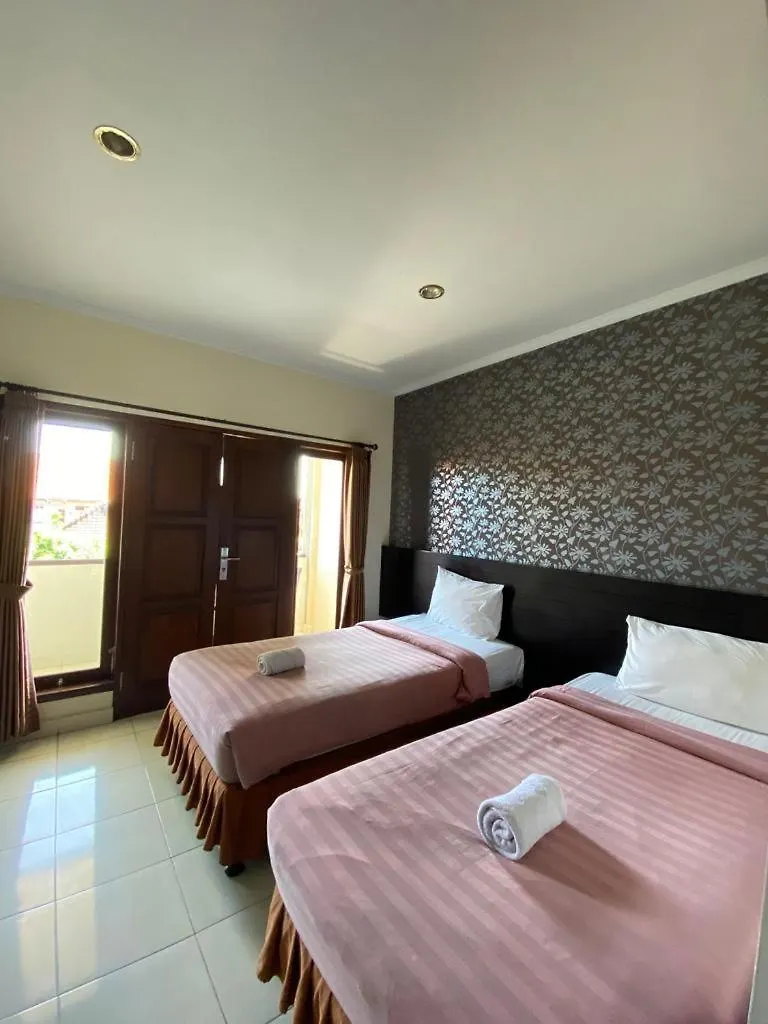 فندق Jesens Inn II كوتا