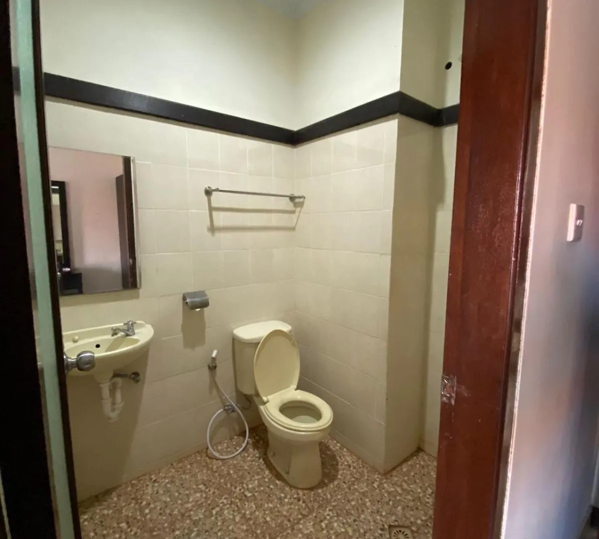 Jesens Inn II كوتا 3*,  إندونيسيا