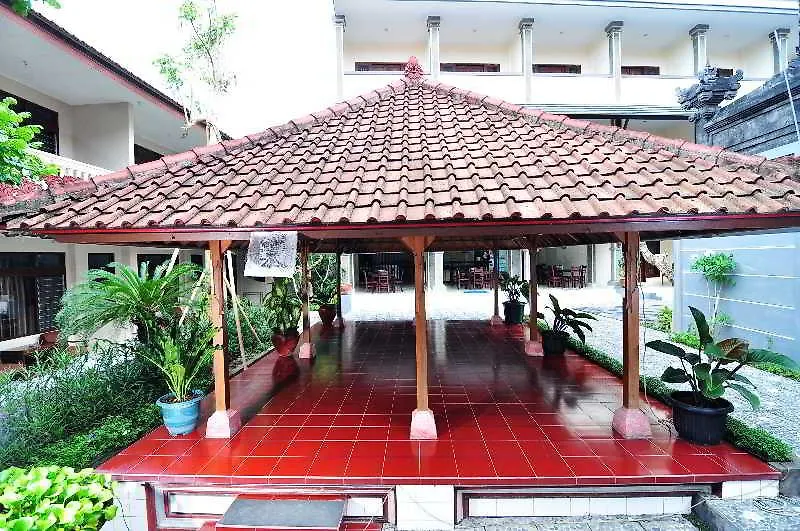 Jesens Inn II كوتا 3*,